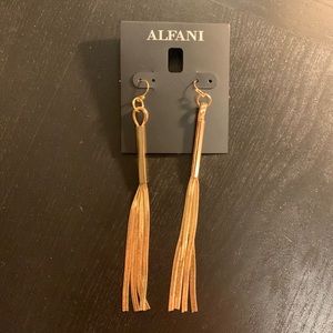 Alfa I statement earrings